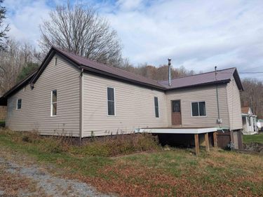 2340 George Washington Highway, Grafton, WV 26354
