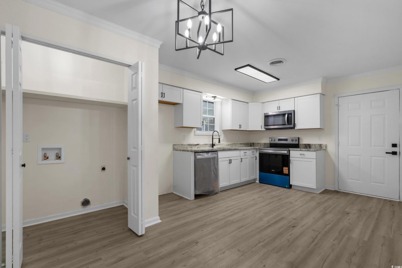 1114 Temple St. Photo 14