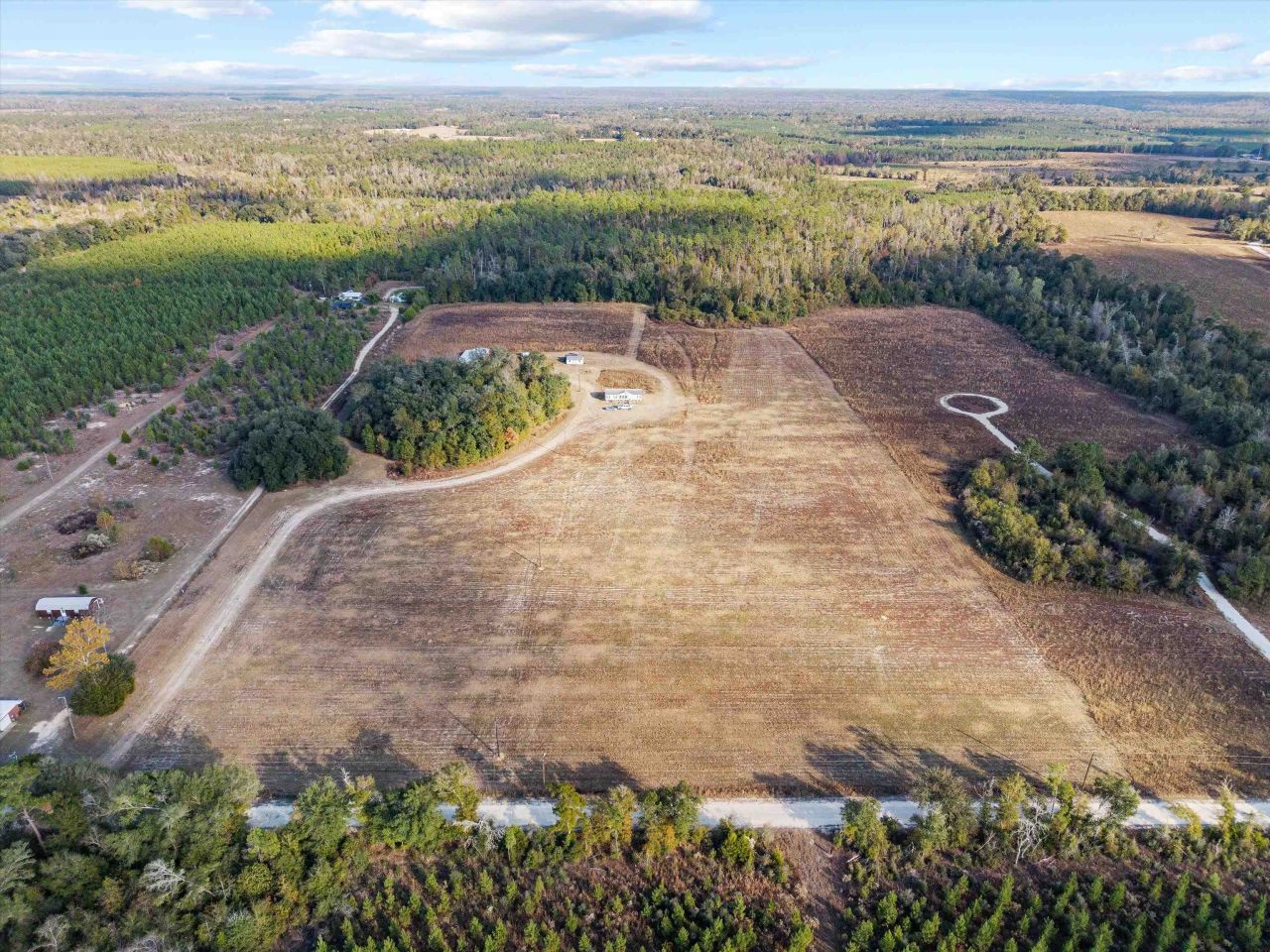 644 Treeline Road, Grand Ridge, FL 32442 Photo