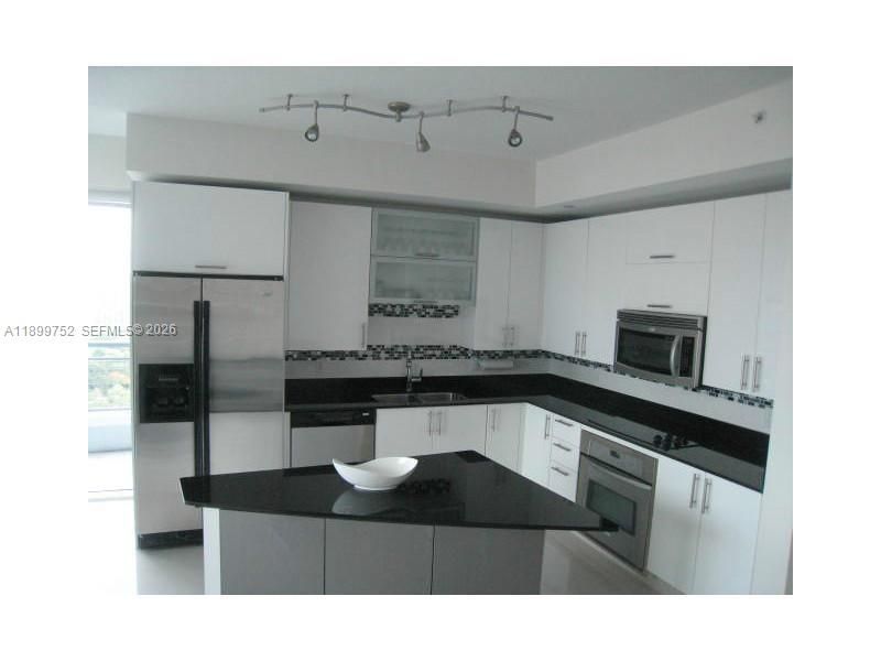 60 SW 13 St, Unit 1900, Miami, FL 33130 Photo
