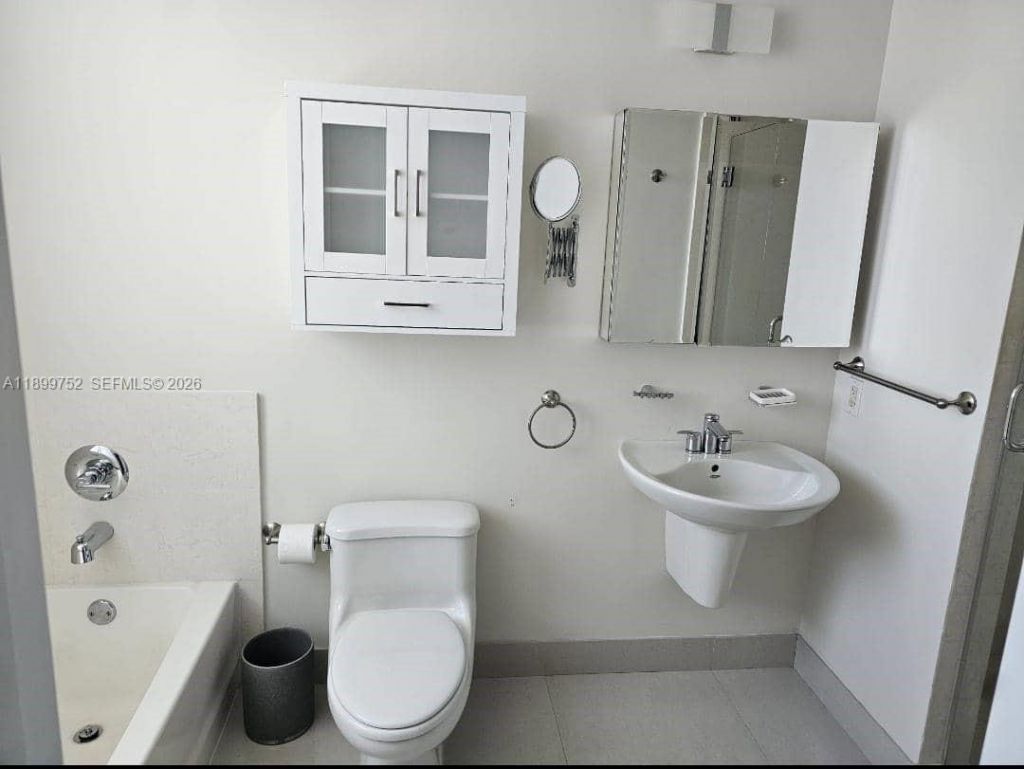 60 SW 13 St, Unit 1900, Miami, FL 33130 Photo