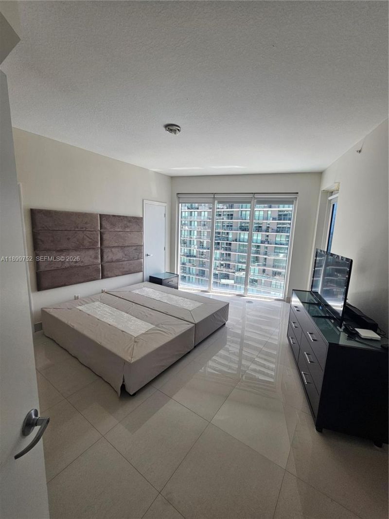 60 SW 13 St, Unit 1900, Miami, FL 33130 Photo