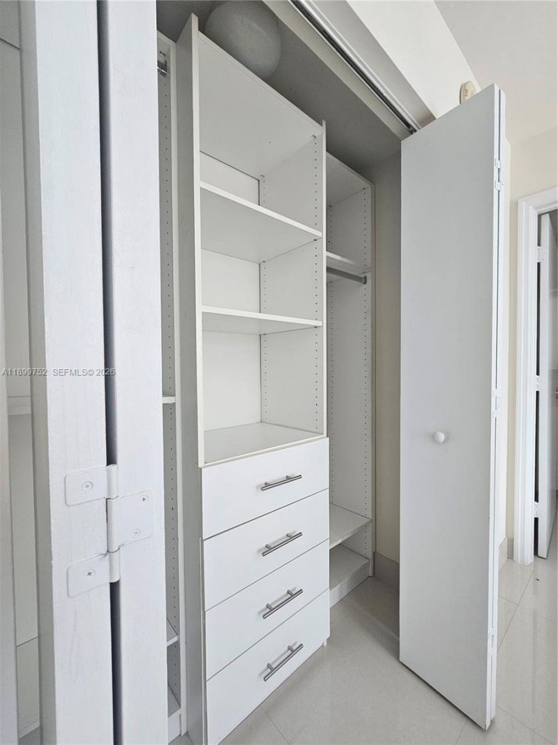 60 SW 13 St, Unit 1900, Miami, FL 33130 Photo