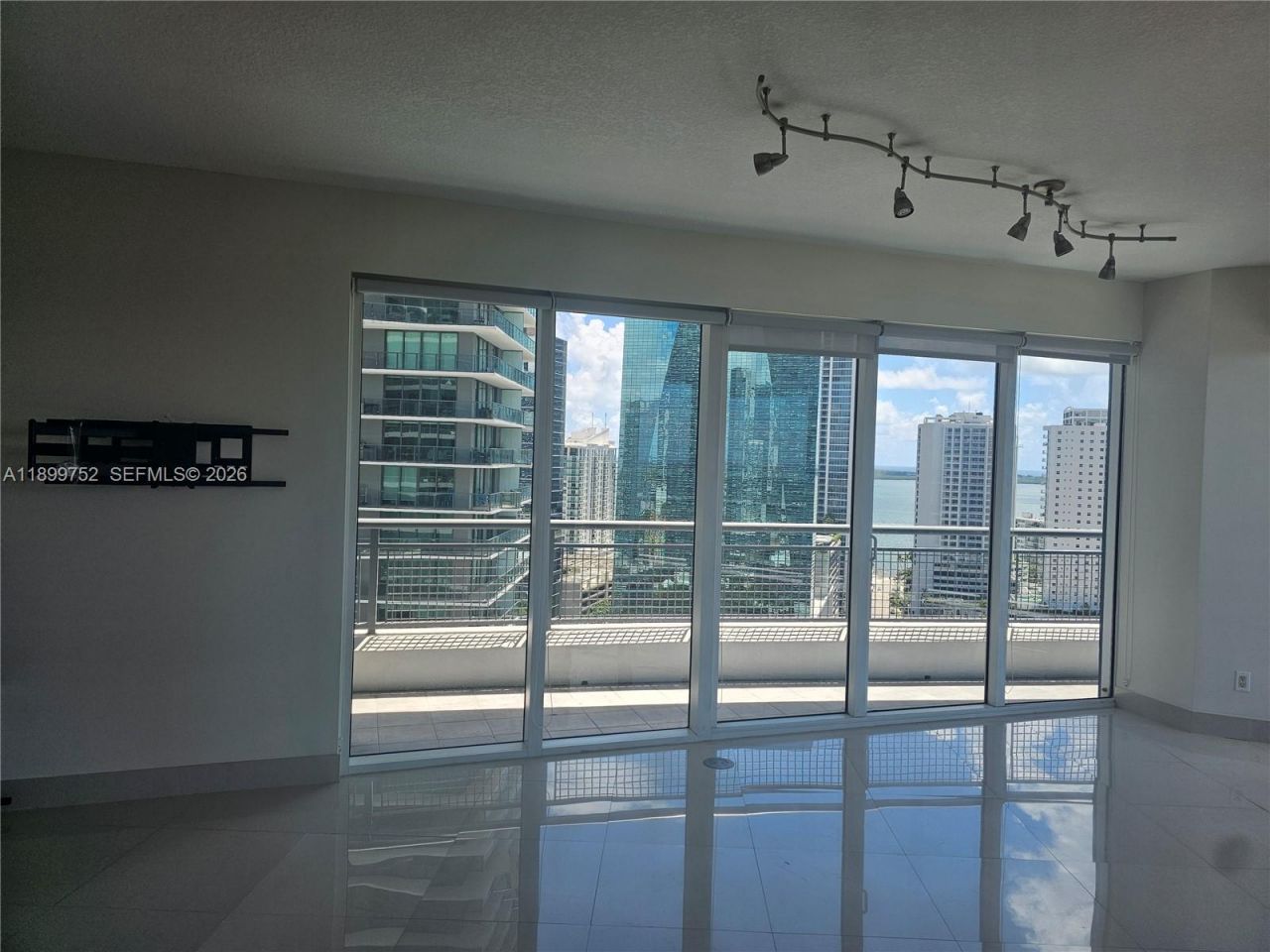 60 SW 13 St, Unit 1900, Miami, FL 33130 Photo