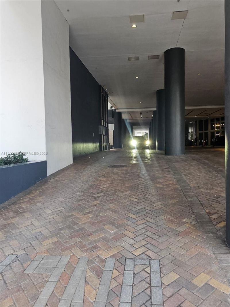 60 SW 13 St, Unit 1900, Miami, FL 33130 Photo