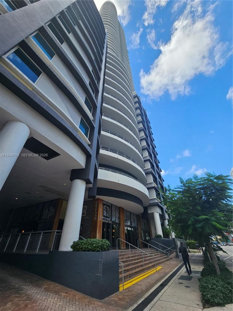 60 SW 13 St, Unit 1900, Miami, FL 33130 Photo