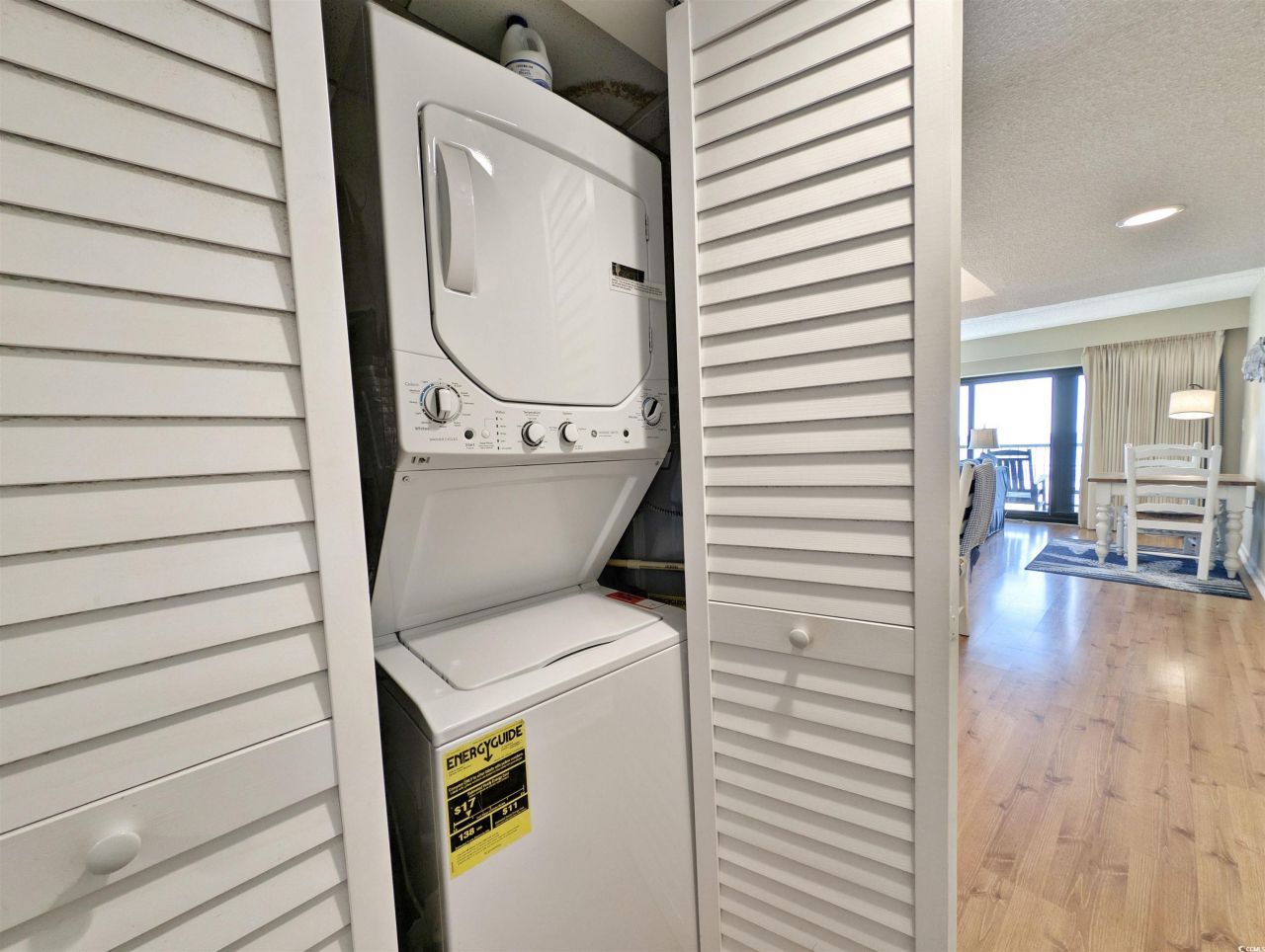 647 Norris Dr. Photo 19