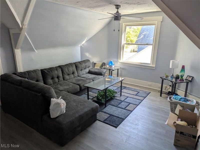 3613 Dawning Avenue, Cleveland, OH 44109 Photo 10