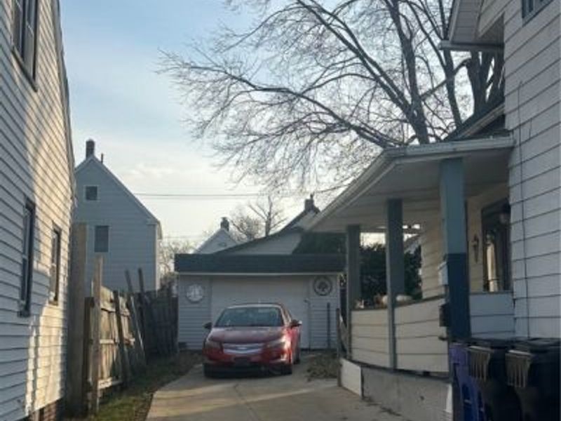 3613 Dawning Avenue, Cleveland, OH 44109 Photo 5
