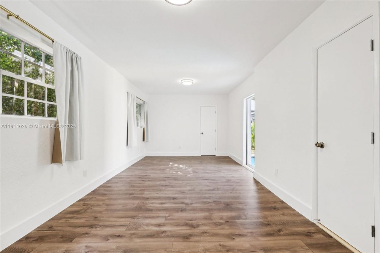 12630 NE Miami Pl, North Miami, FL 33161 Photo