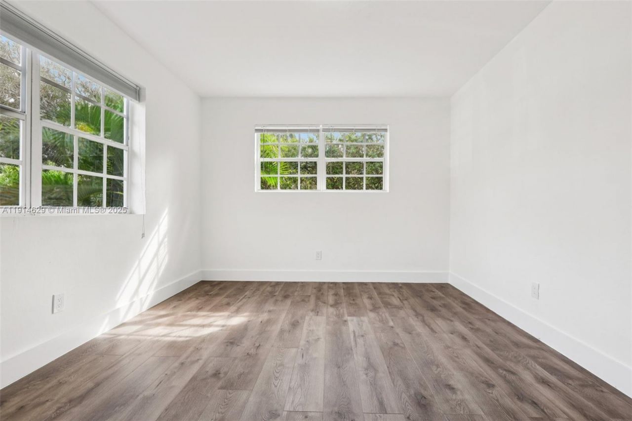 12630 NE Miami Pl, North Miami, FL 33161 Photo