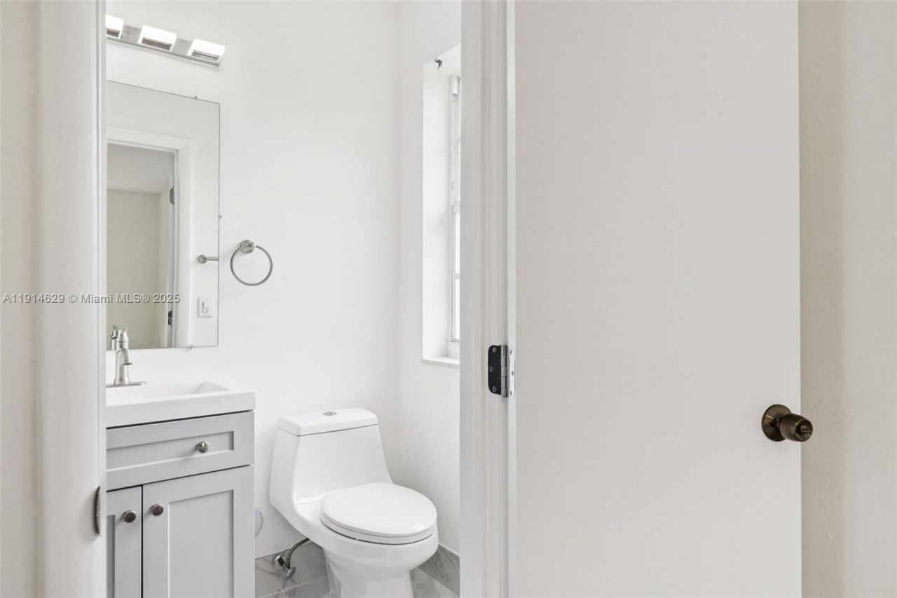 12630 NE Miami Pl, North Miami, FL 33161 Photo