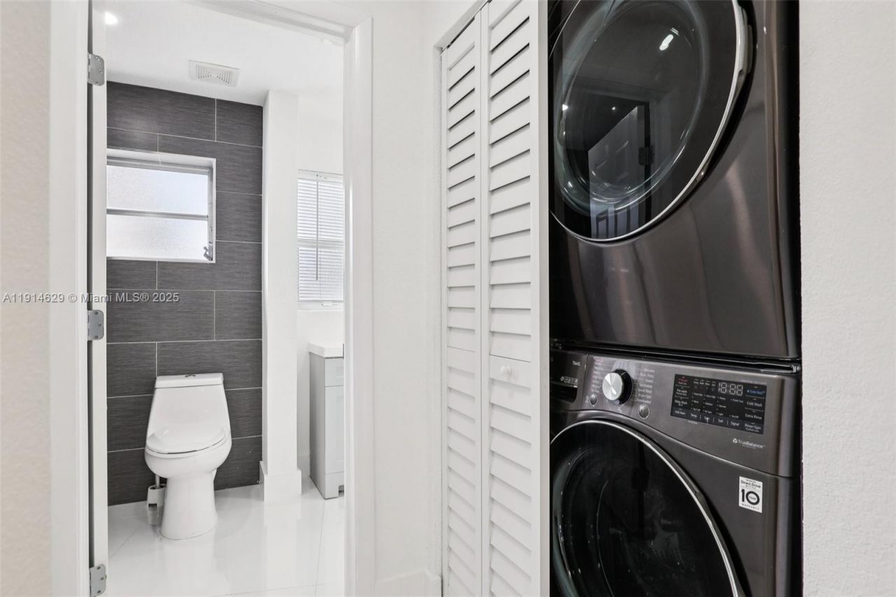 12630 NE Miami Pl, North Miami, FL 33161 Photo