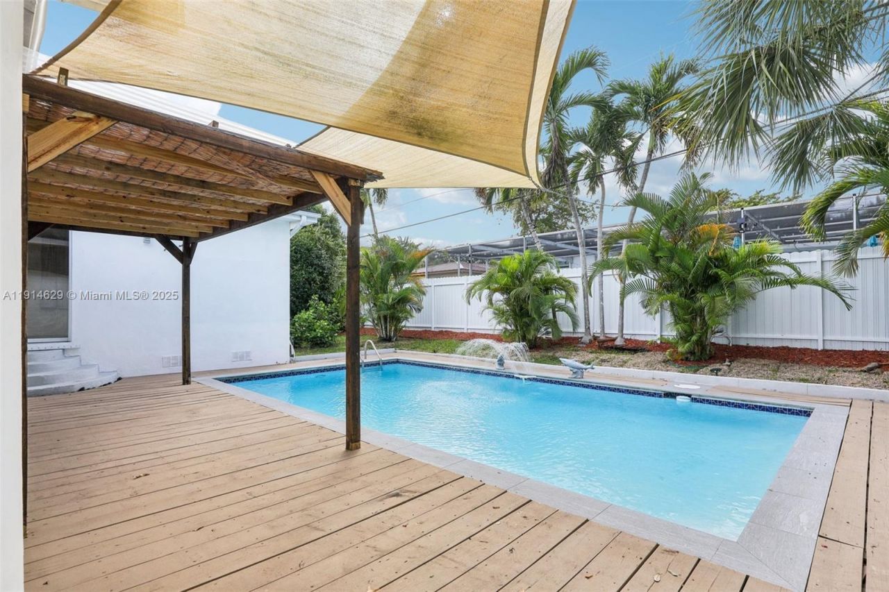 12630 NE Miami Pl, North Miami, FL 33161 Photo