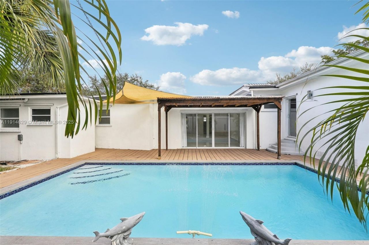 12630 NE Miami Pl, North Miami, FL 33161 Photo