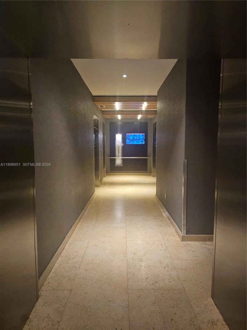 60 SW 13 St, Unit 1900, Miami, FL 33130 Photo