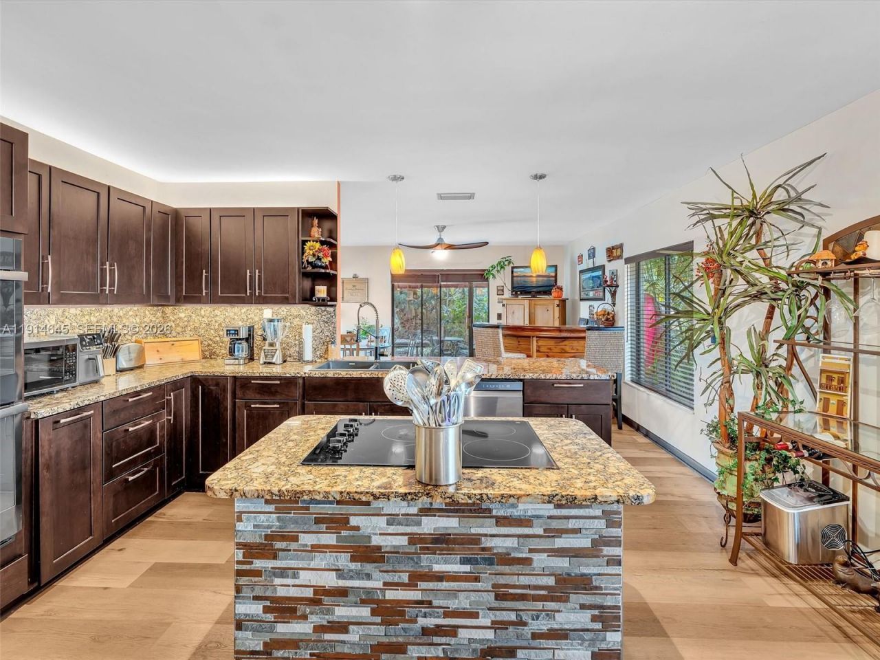 7390 NW 49th St, Lauderhill, FL 33319 Photo