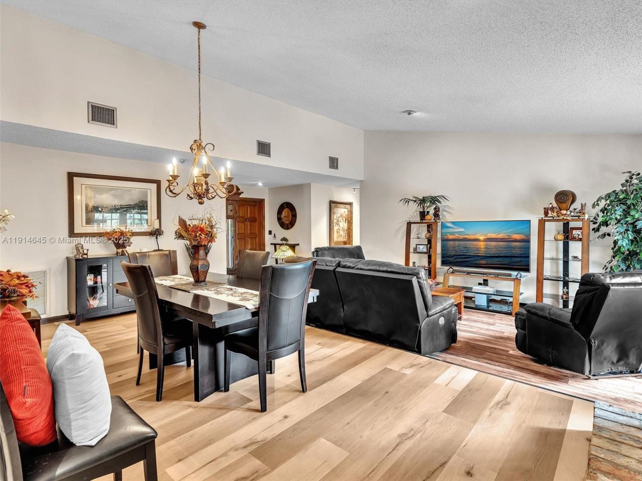 7390 NW 49th St, Lauderhill, FL 33319 Photo