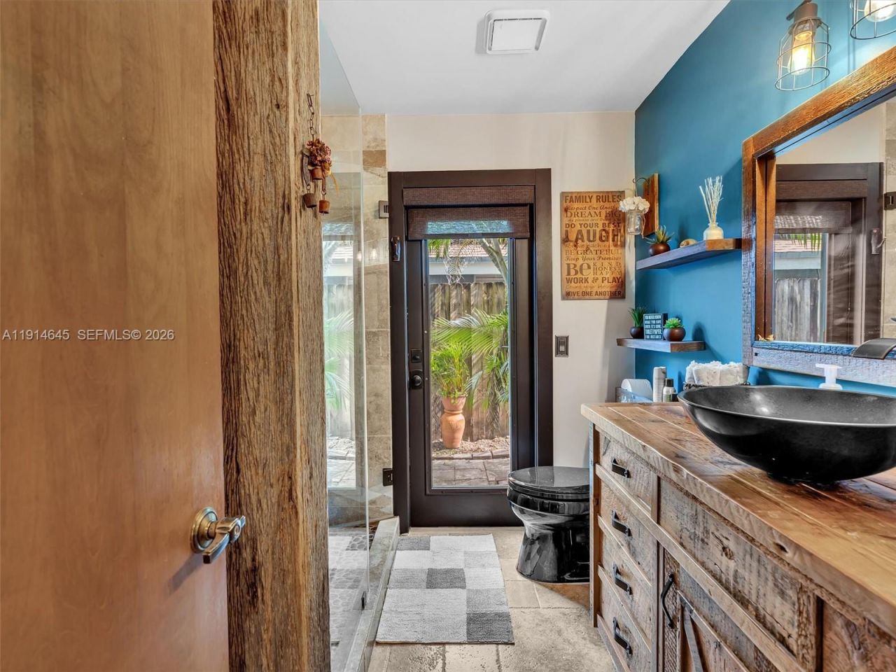 7390 NW 49th St, Lauderhill, FL 33319 Photo