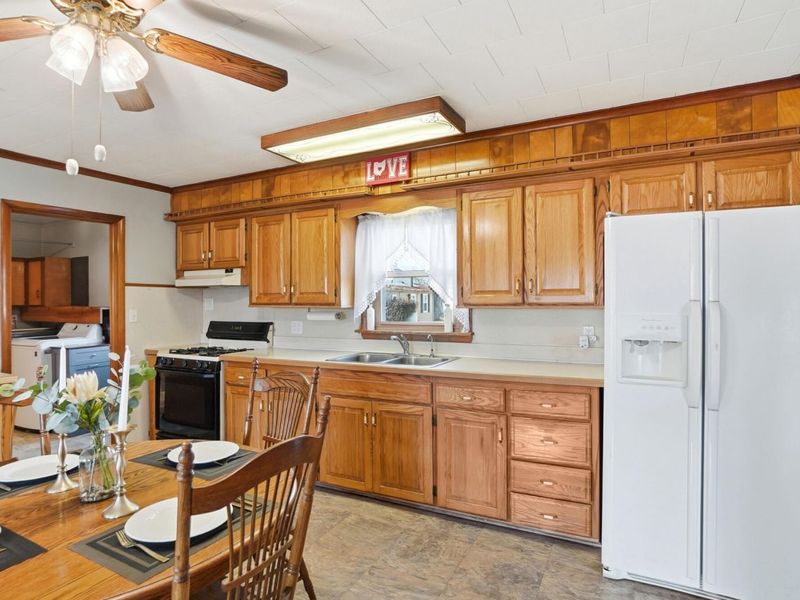 8990 Crescent Street, Lakeview, OH 43331 Photo 14