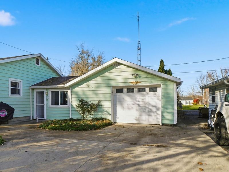 8990 Crescent Street, Lakeview, OH 43331 Photo 4