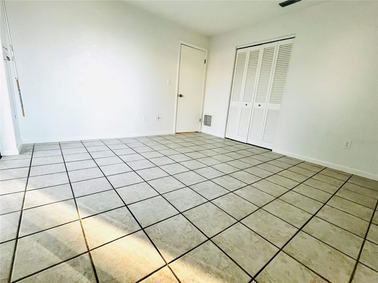 7401 21st Street N, Saint Petersburg, FL 33702 Photo