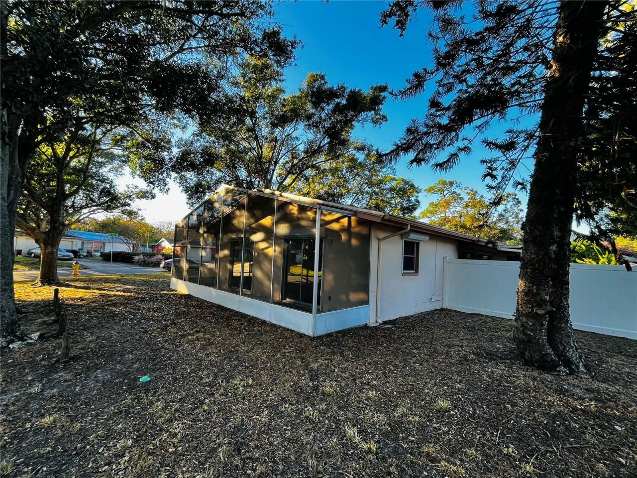 7401 21st Street N, Saint Petersburg, FL 33702 Photo