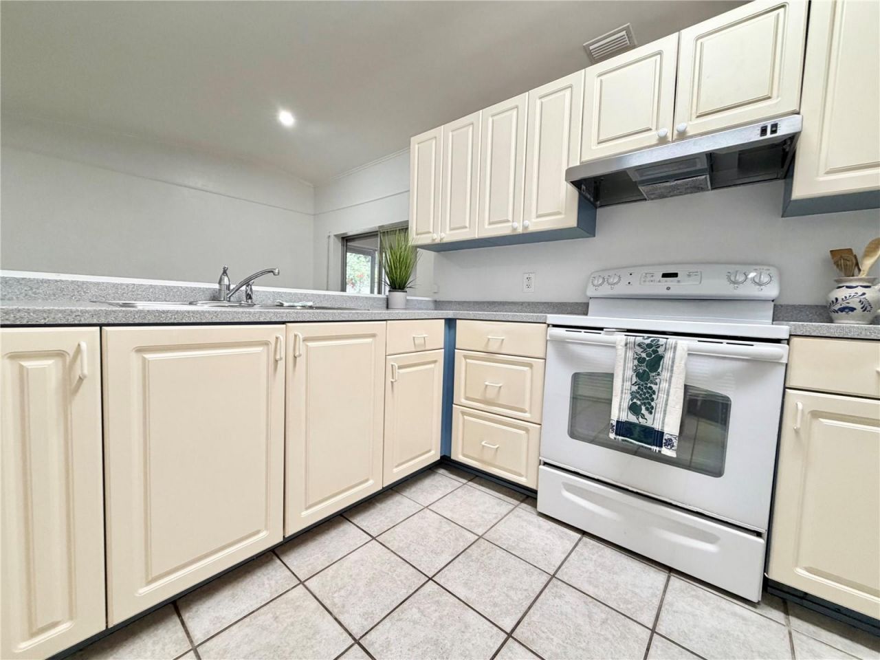 7401 21st Street N, Saint Petersburg, FL 33702 Photo