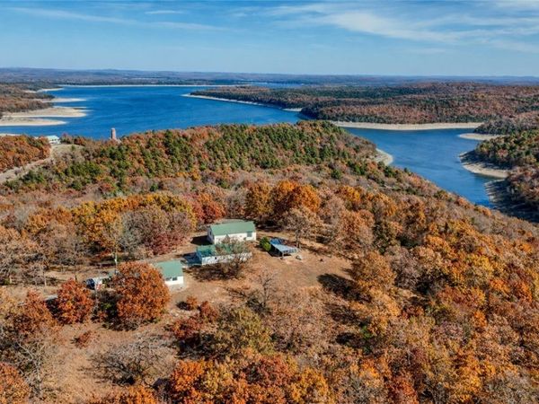 400 Marion County 2032, Yellville, AR 72687