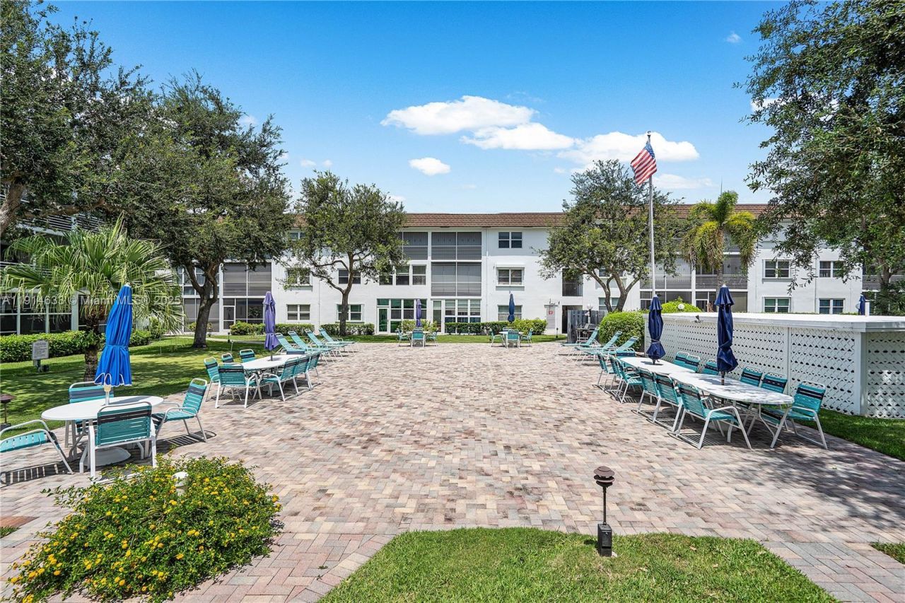 1501 S Ocean Blvd, Unit 102, Lauderdale by the Sea, FL 33062 Photo