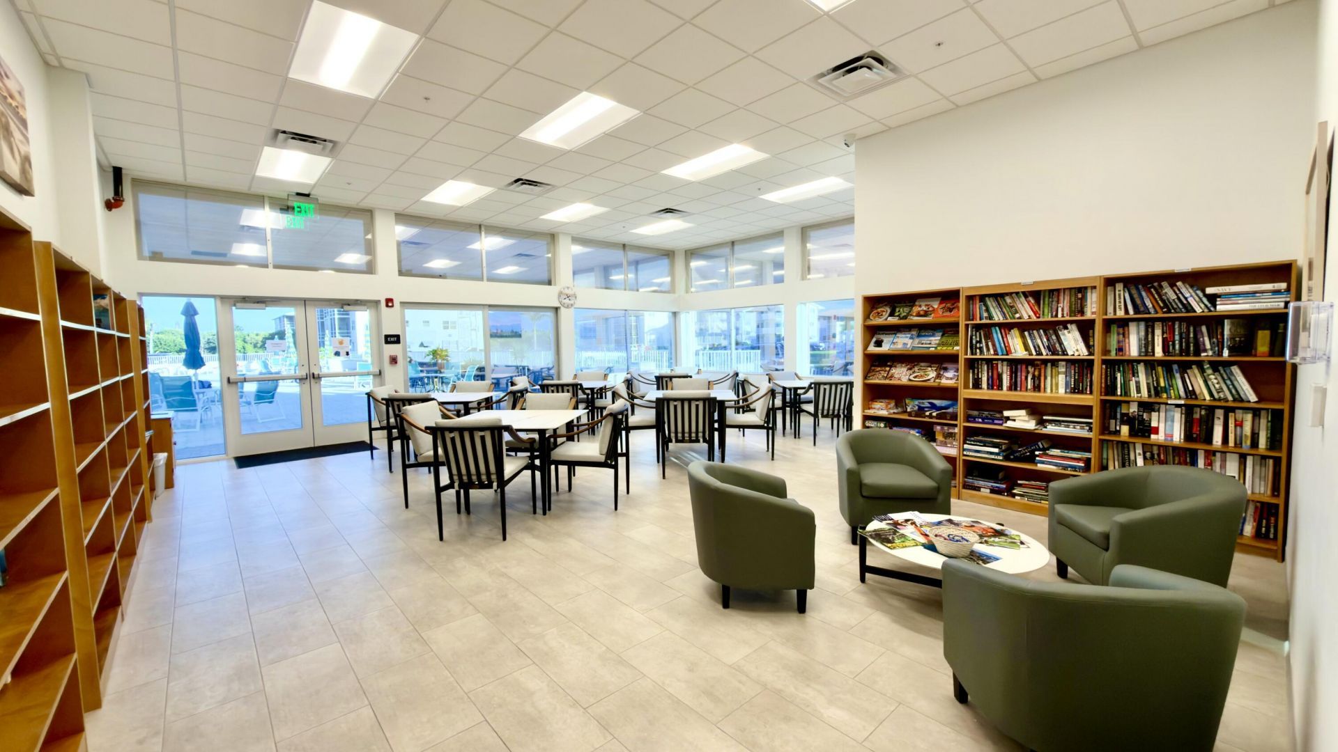 480 Horizons W, Unit 110, Boynton Beach, FL 33435 Photo