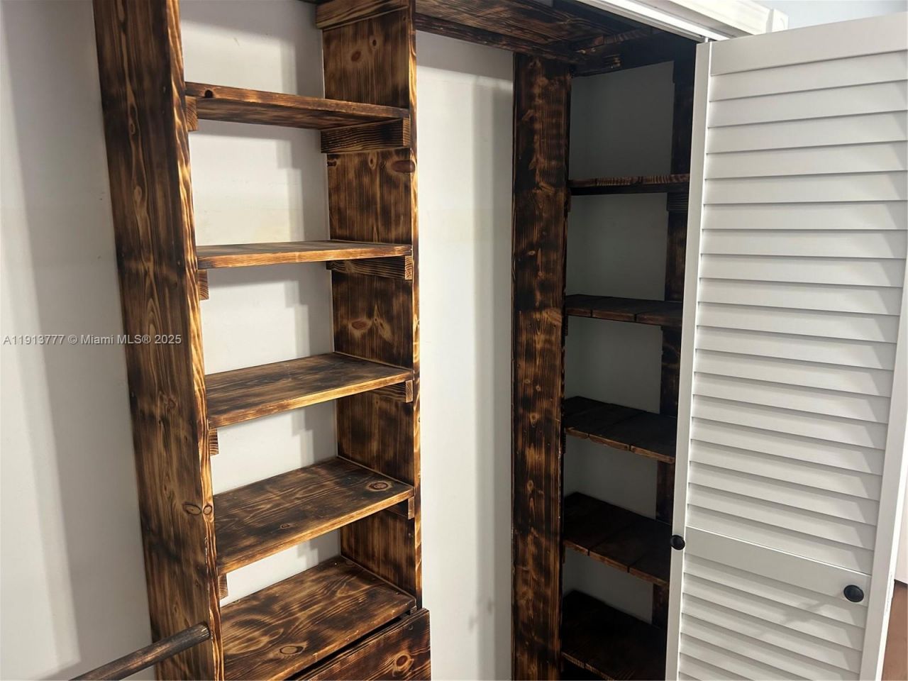 1051 SW 1st St, Unit 404, Miami, FL 33130 Photo