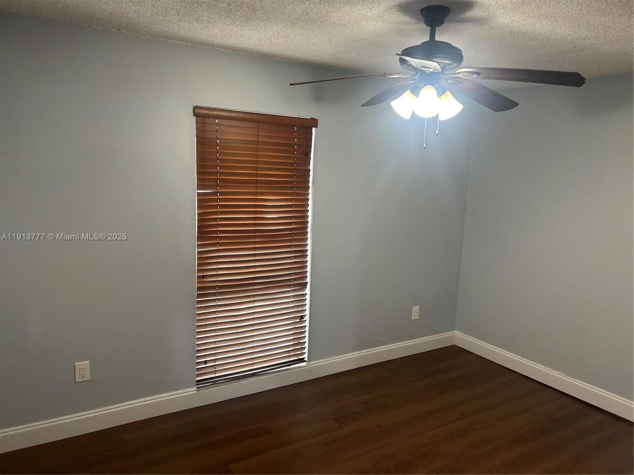 1051 SW 1st St, Unit 404, Miami, FL 33130 Photo