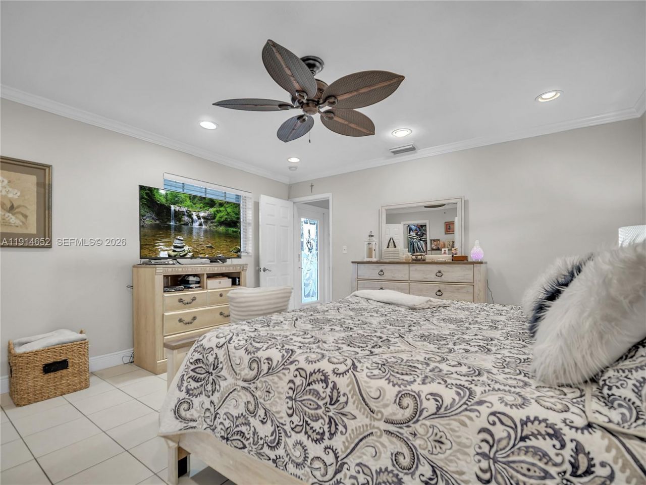 8530 NW 178th St, Hialeah, FL 33015 Photo