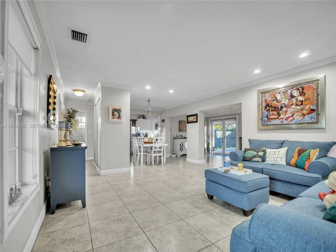 8530 NW 178th St, Hialeah, FL 33015 Photo