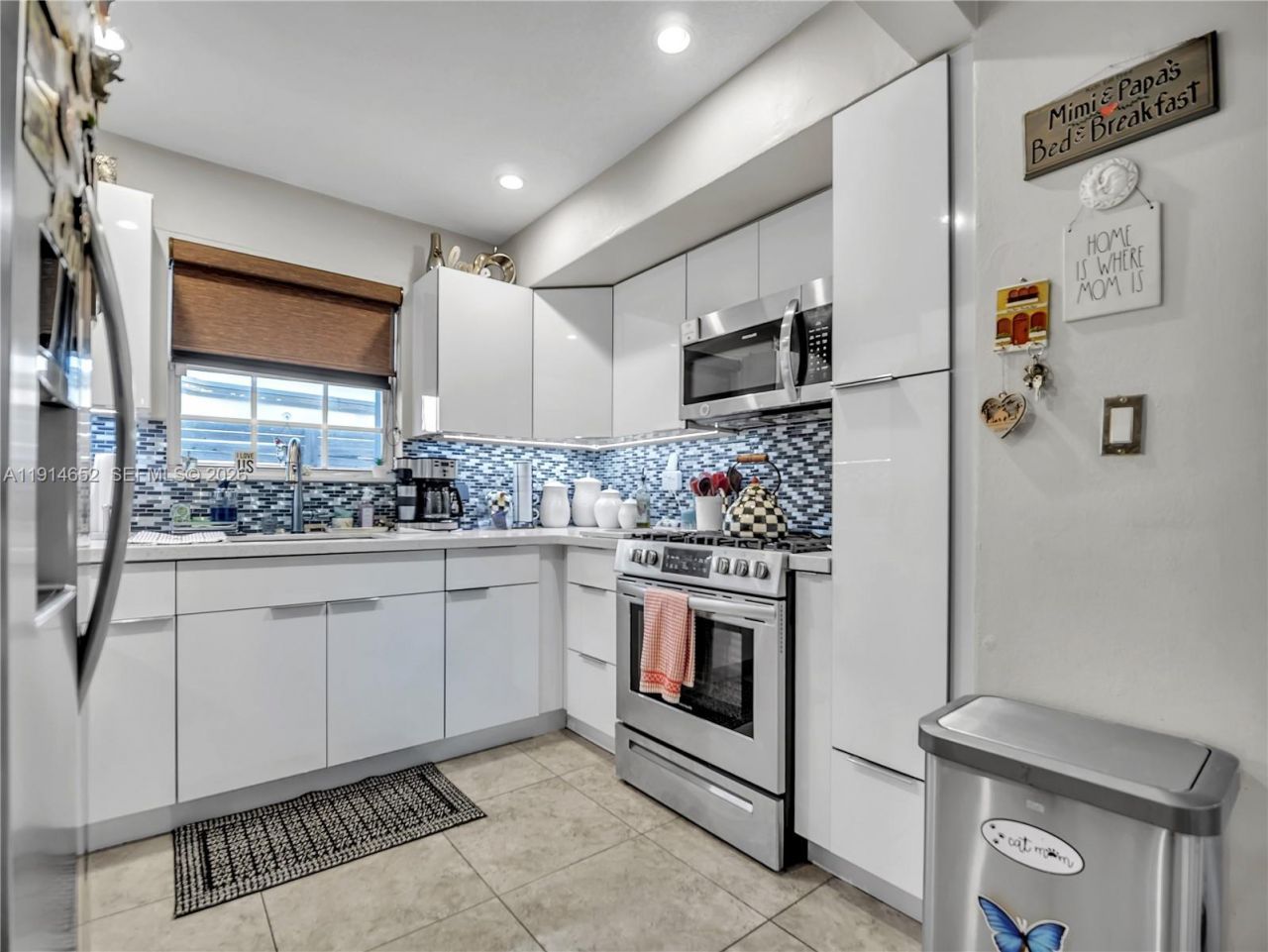 8530 NW 178th St, Hialeah, FL 33015 Photo