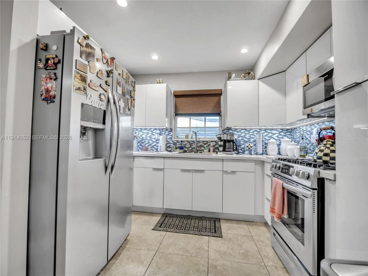 8530 NW 178th St, Hialeah, FL 33015 Photo