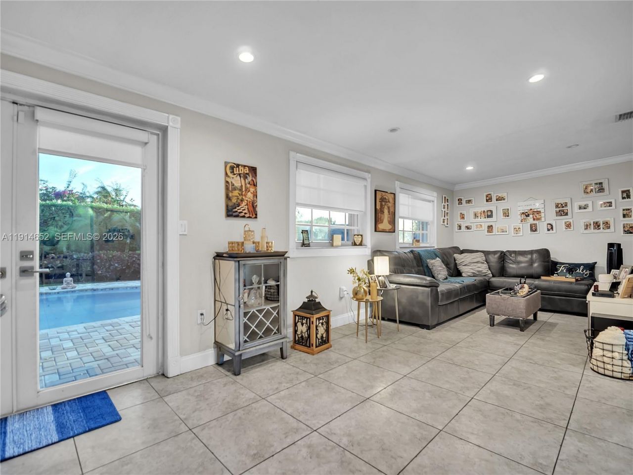 8530 NW 178th St, Hialeah, FL 33015 Photo