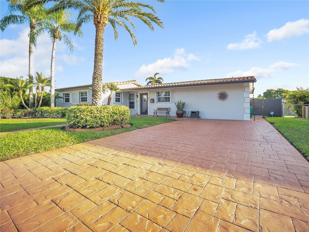 8530 NW 178th St, Hialeah, FL 33015 Photo