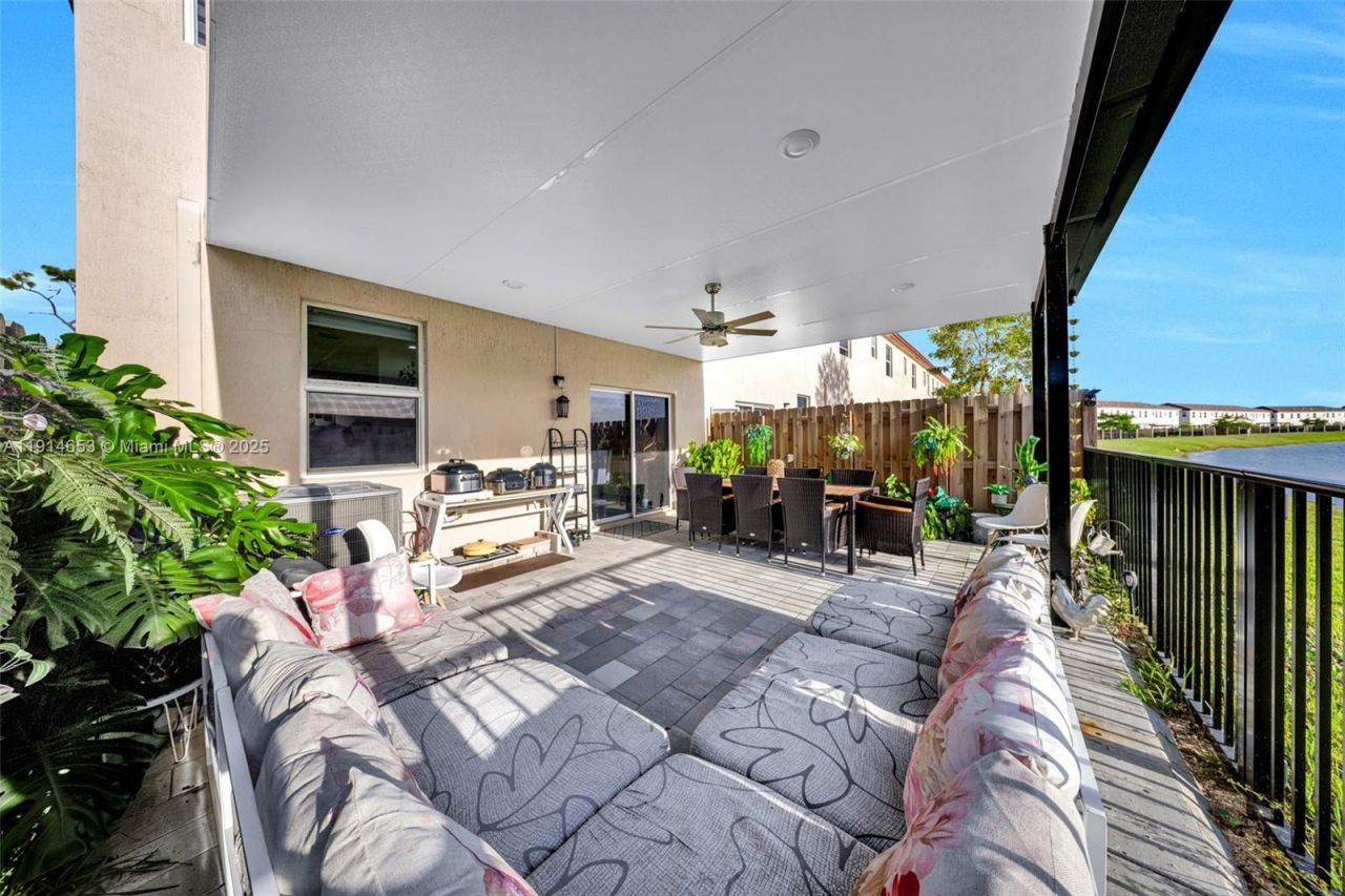 12960 NW 22nd Pl, Miami, FL 33167 Photo