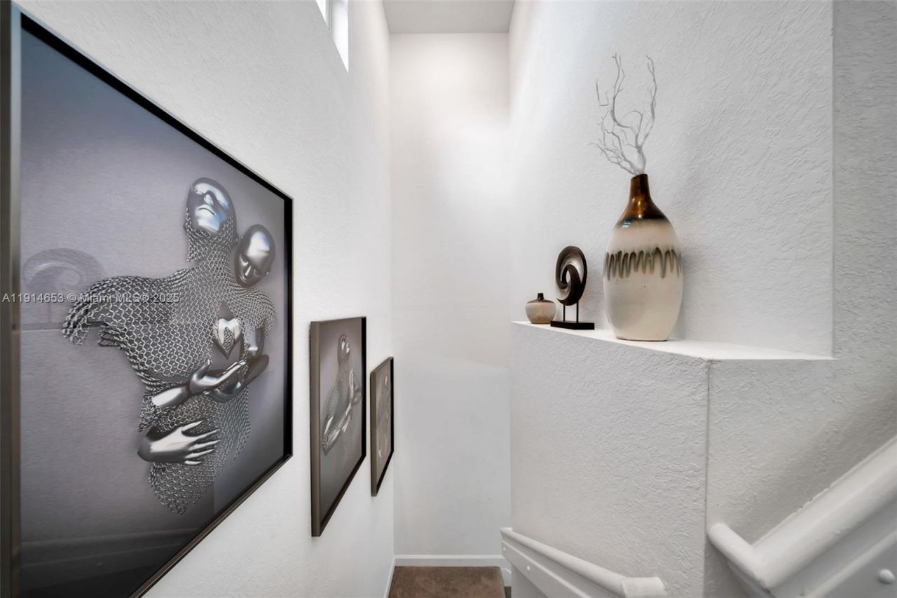 12960 NW 22nd Pl, Miami, FL 33167 Photo