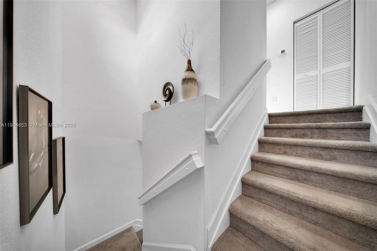 12960 NW 22nd Pl, Miami, FL 33167 Photo