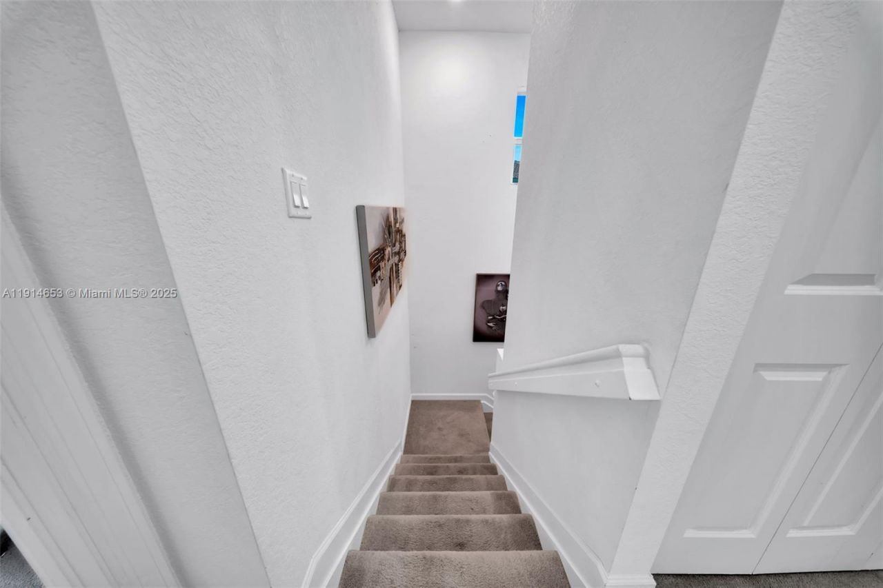 12960 NW 22nd Pl, Miami, FL 33167 Photo