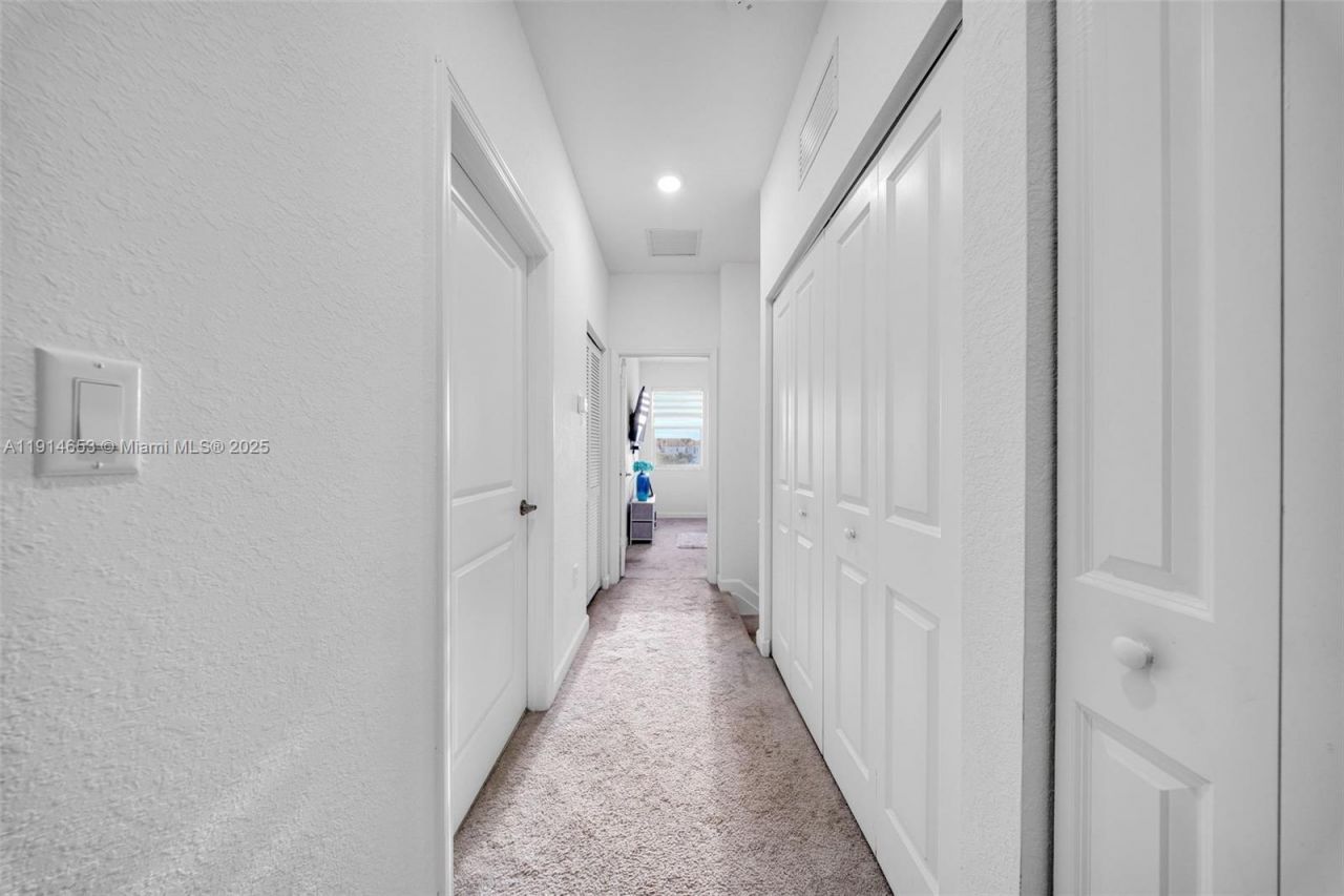 12960 NW 22nd Pl, Miami, FL 33167 Photo