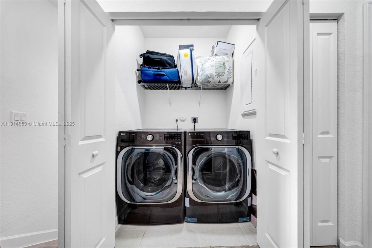 12960 NW 22nd Pl, Miami, FL 33167 Photo