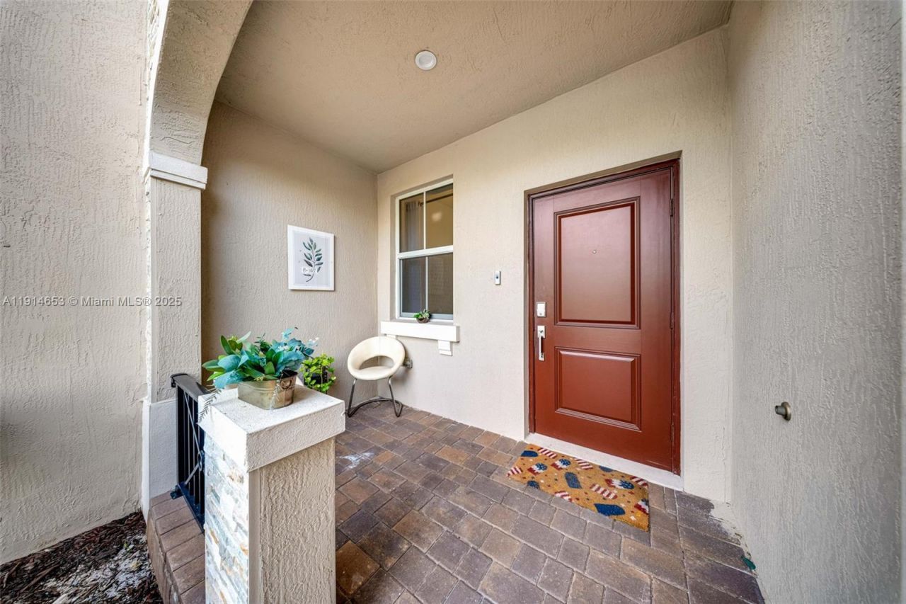 12960 NW 22nd Pl, Miami, FL 33167 Photo