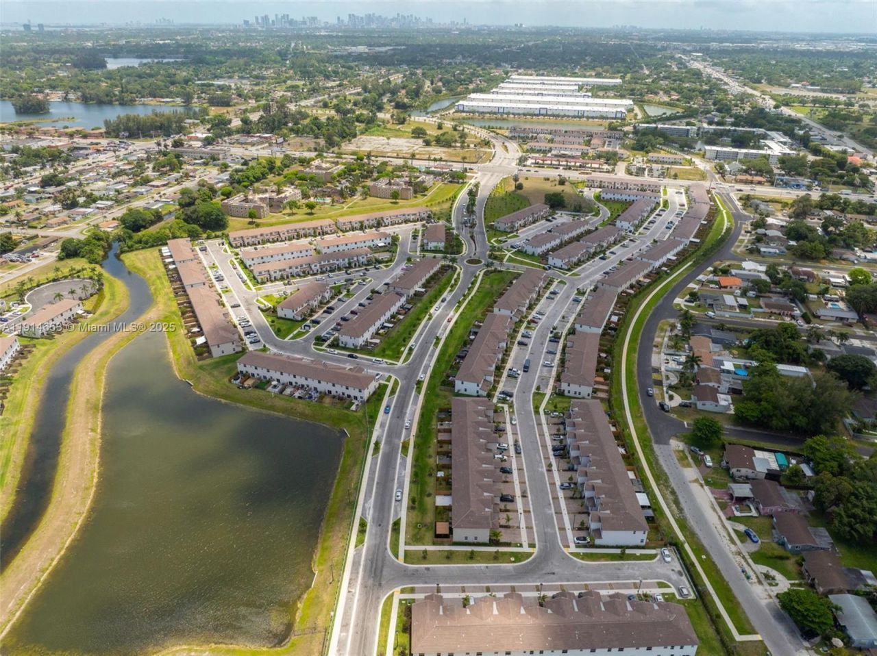 12960 NW 22nd Pl, Miami, FL 33167 Photo