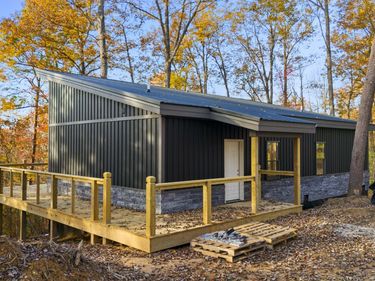 266 Blossom Way, Zoe, KY 41397