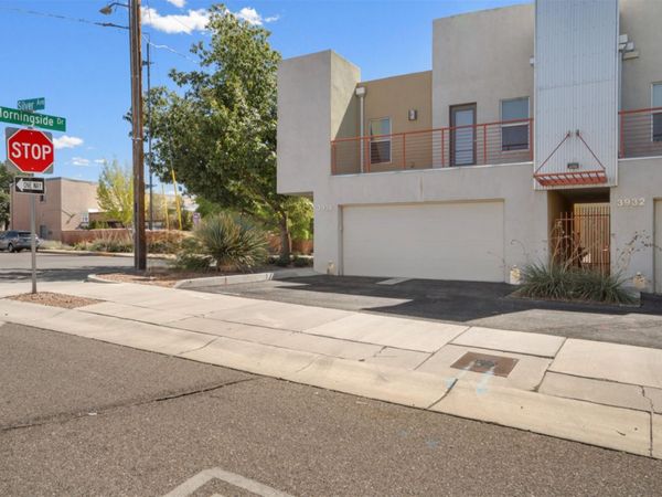 3936 SILVER Avenue SE, Albuquerque, NM 87108