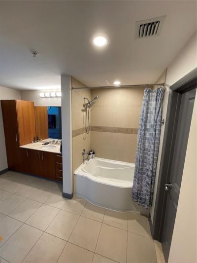 1945 S Ocean Drive, Unit 505, Hallandale Beach, FL 33009 Photo